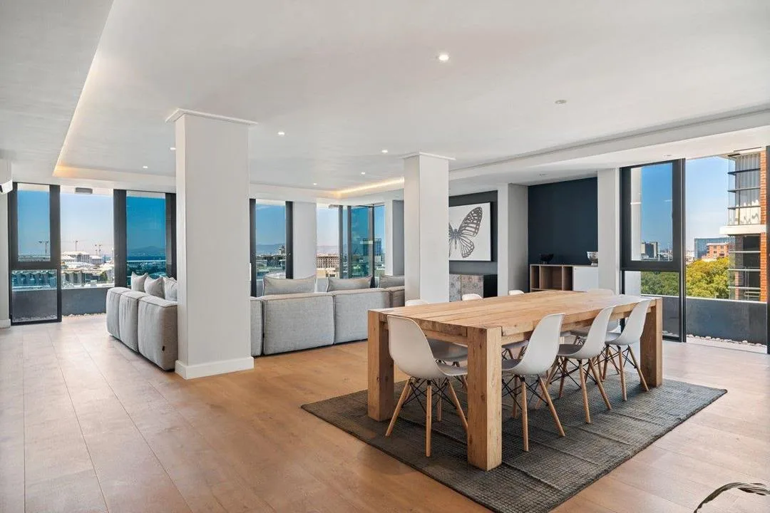 4 Bedroom Apartment / flat for sale in Green Point