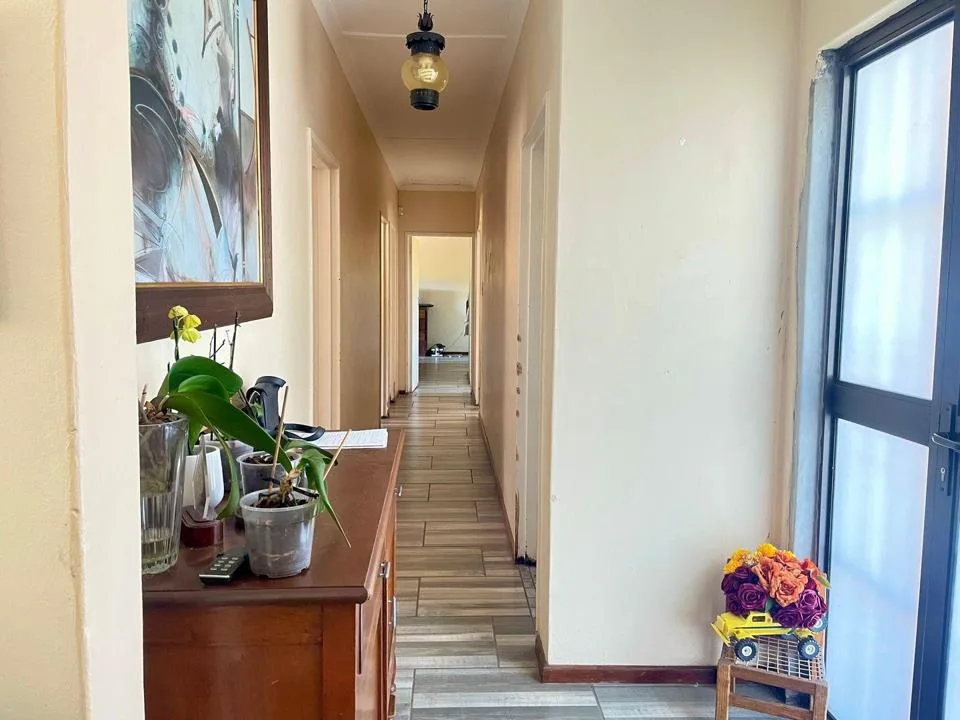 3 Bedroom House for sale in Vredenburg