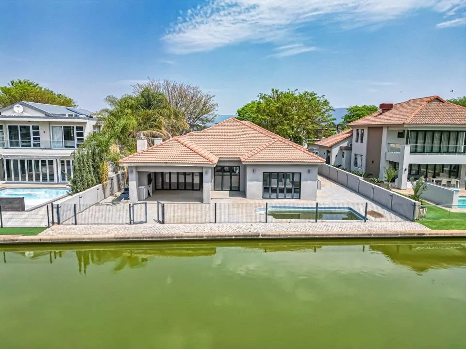 4 Bedroom House for sale in The Islands Estates