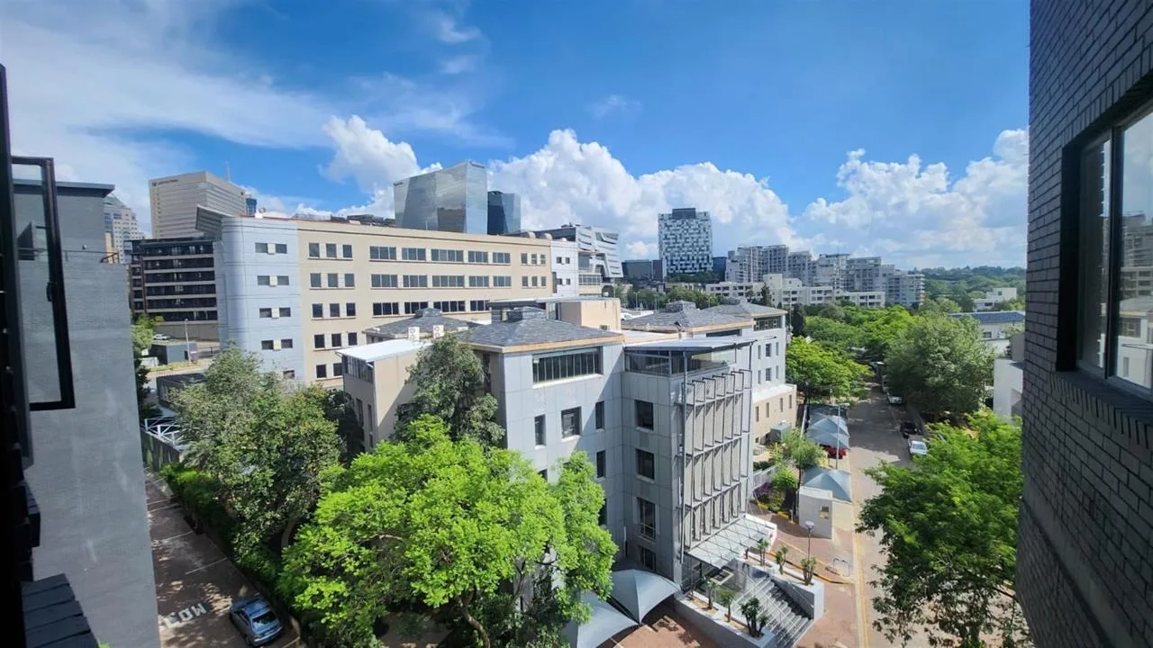 2 Bedroom Apartment / flat to rent in Sandton Central