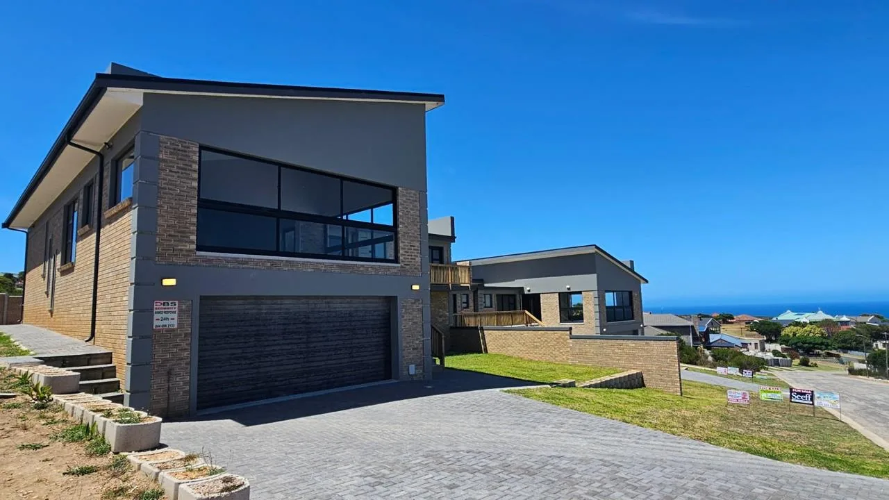 3 Bedroom House for sale in Dana Bay