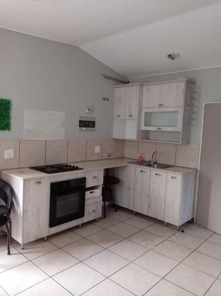 2 Bedroom Apartment / flat to rent in Madadeni J
