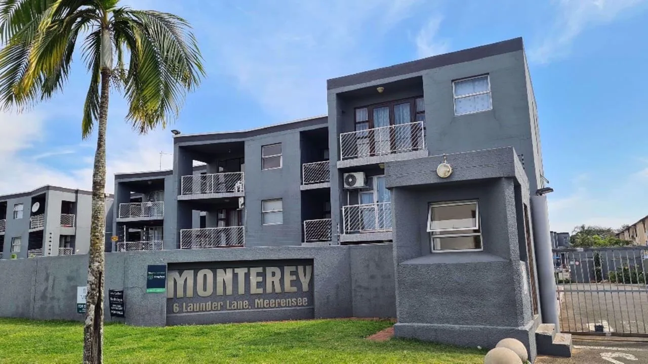 2 Bedroom Apartment / flat to rent in Meer En See