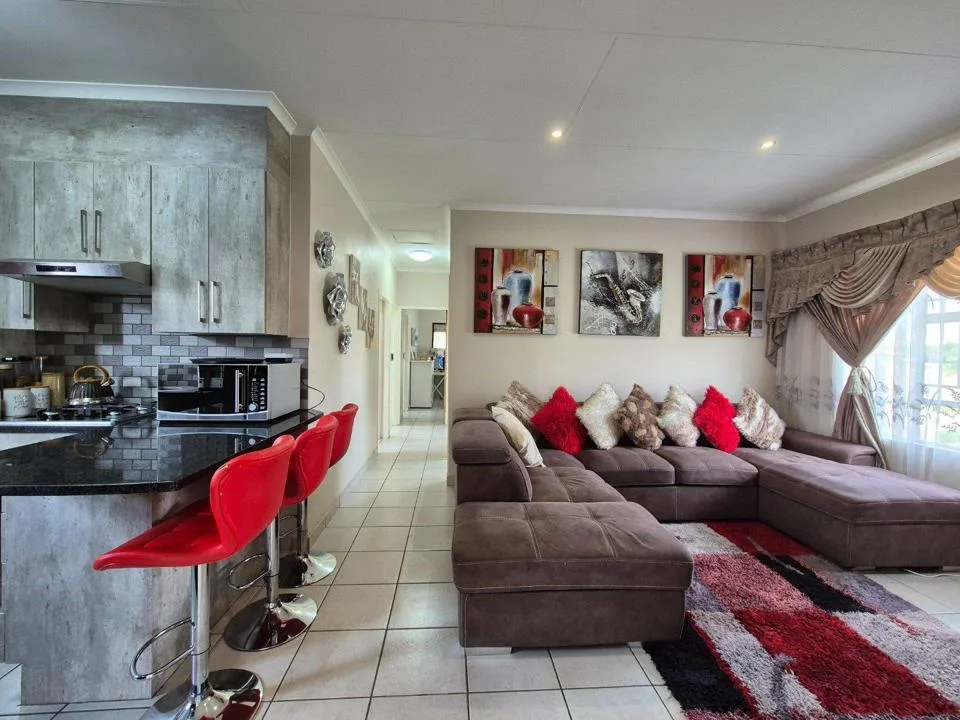 3 Bedroom House for sale in Ngwenya River Estate