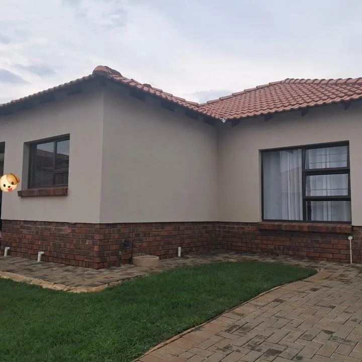 3 Bedroom House for sale in Waterval East
