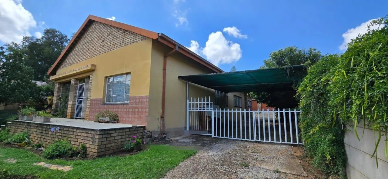 5 Bedroom House for sale in Oudorp