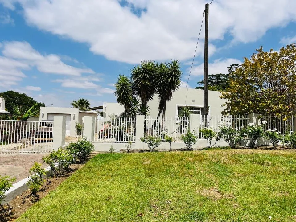 3 Bedroom House for sale in Swellendam