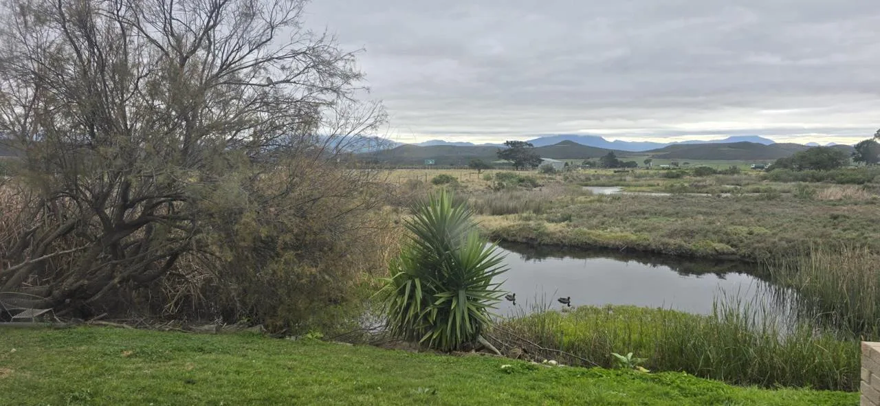 4 Bedroom House for sale in Klein Brak Rivier