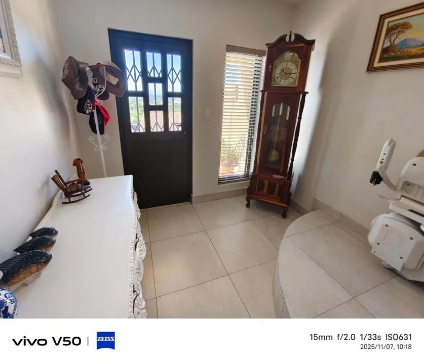 3 Bedroom House for sale in Island View