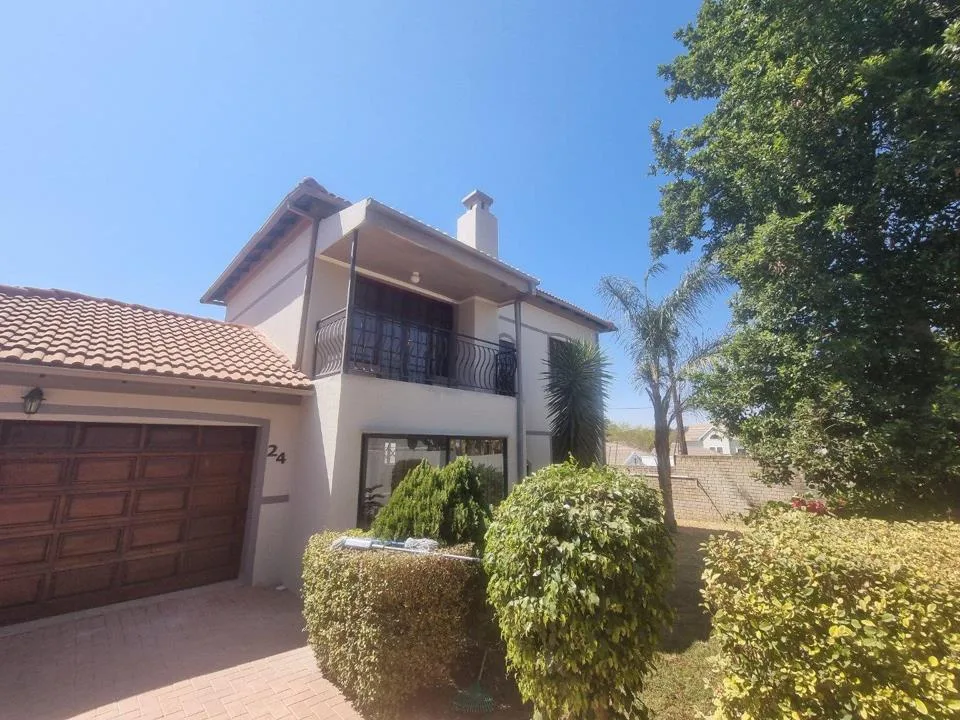 3 Bedroom Townhouse to rent in Broadacres