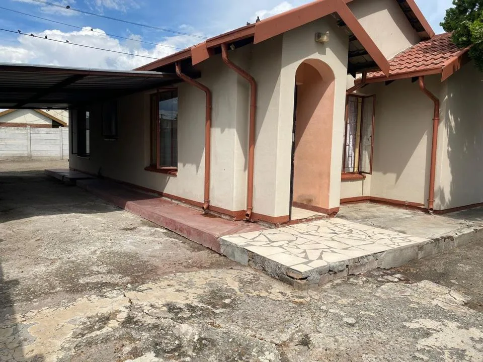 3 Bedroom House for sale in Boitekong