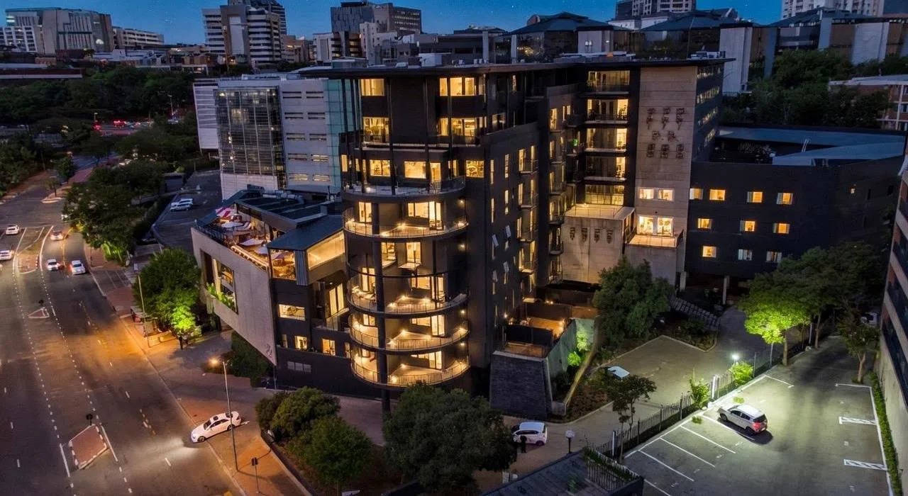 0.5 Bedroom Apartment / flat to rent in Sandton Central