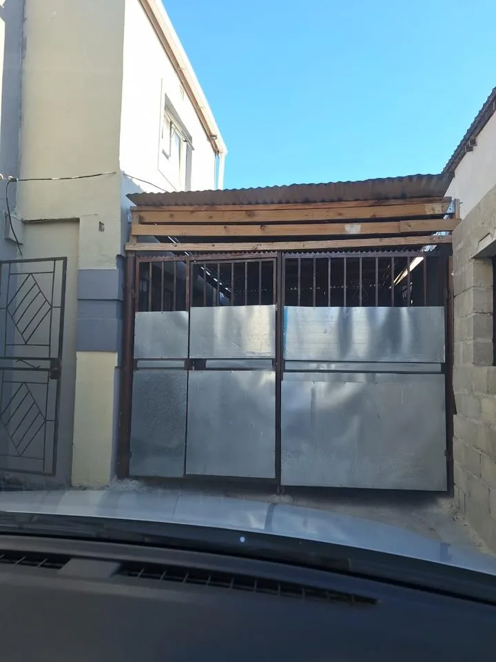 3 Bedroom House for sale in Delft