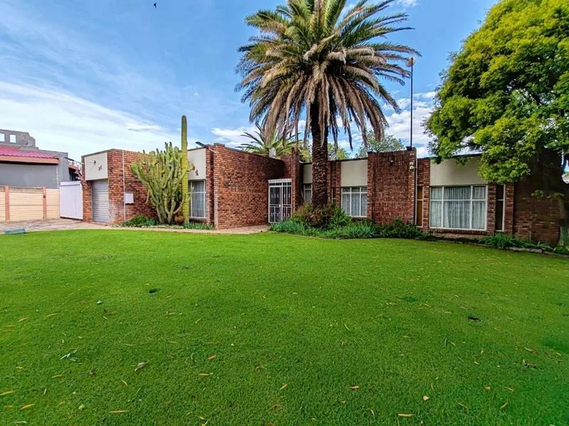 3 Bedroom House for sale in Dassie Rand