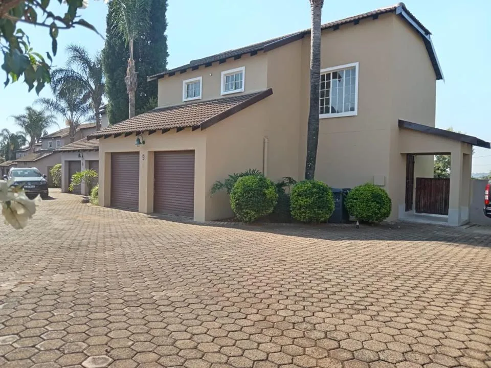 3 Bedroom Townhouse to rent in Amorosa