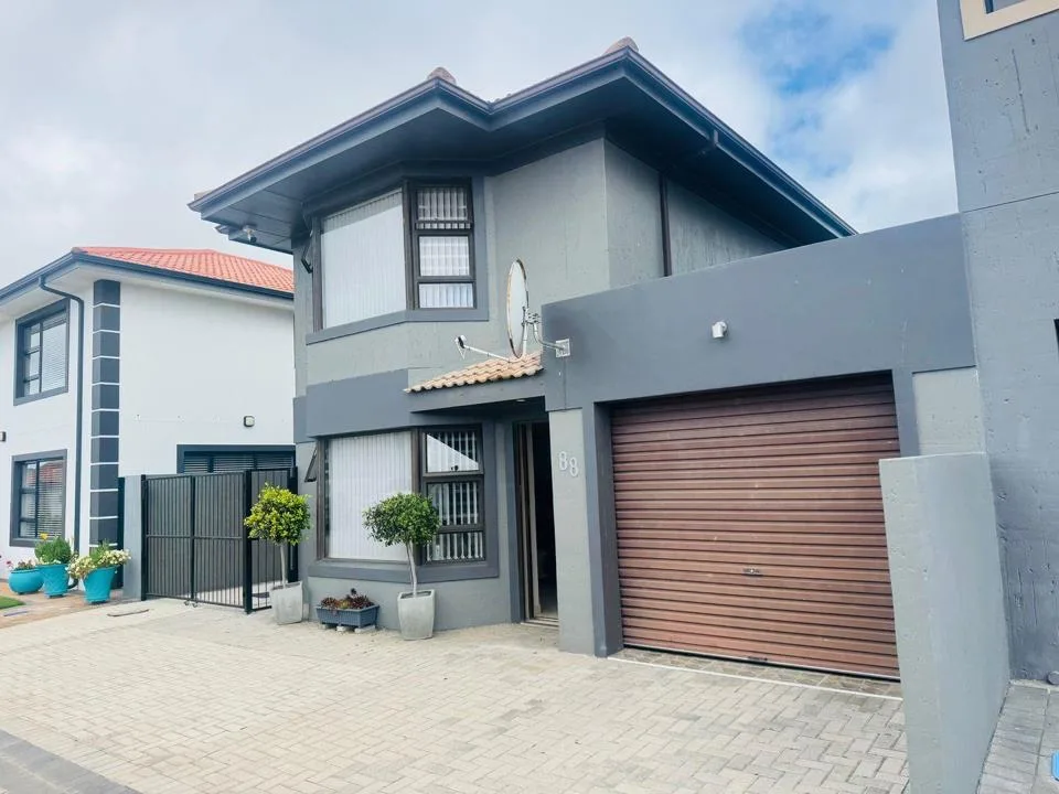 2 Bedroom House for sale in Dana Bay