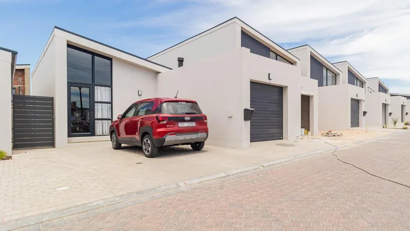 2 Bedroom Townhouse for sale in Haasendal