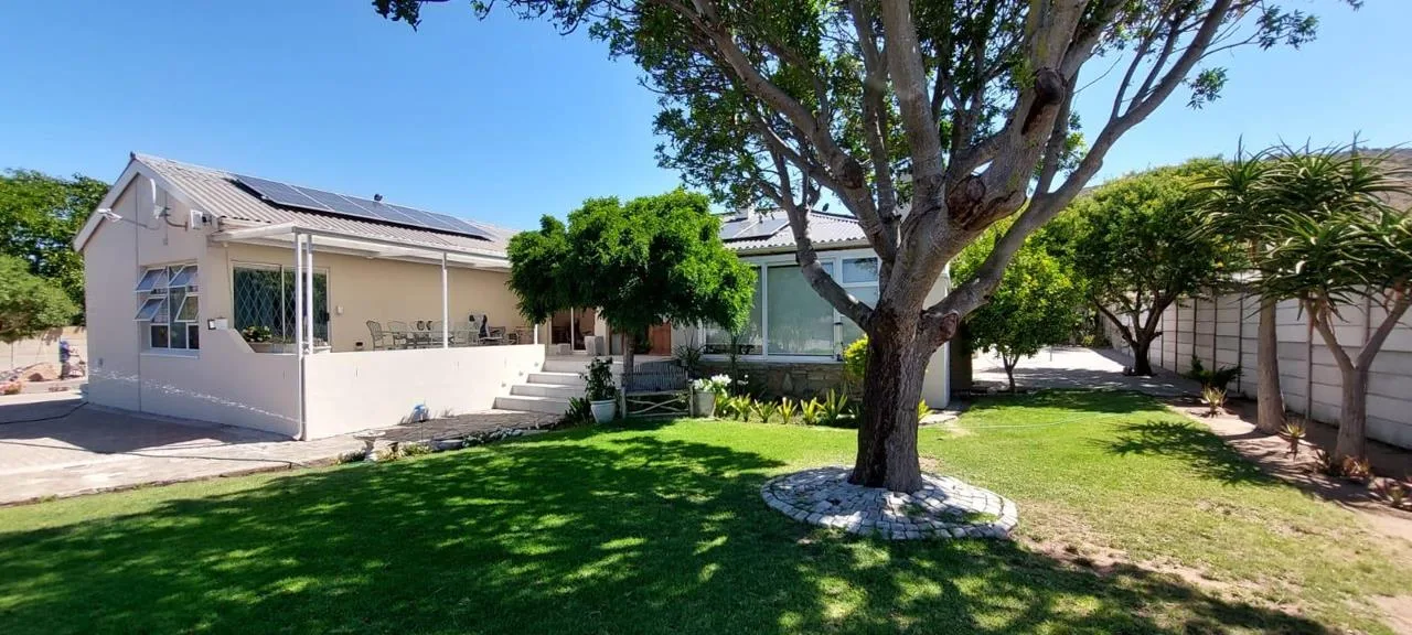 5 Bedroom House for sale in Sandy Point