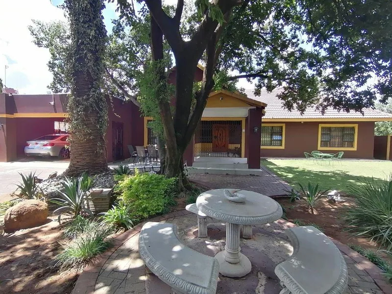 4 Bedroom House for sale in Wilkeville