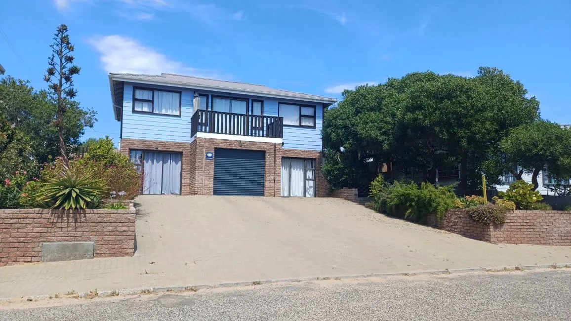 3 Bedroom House for sale in Lamberts Bay