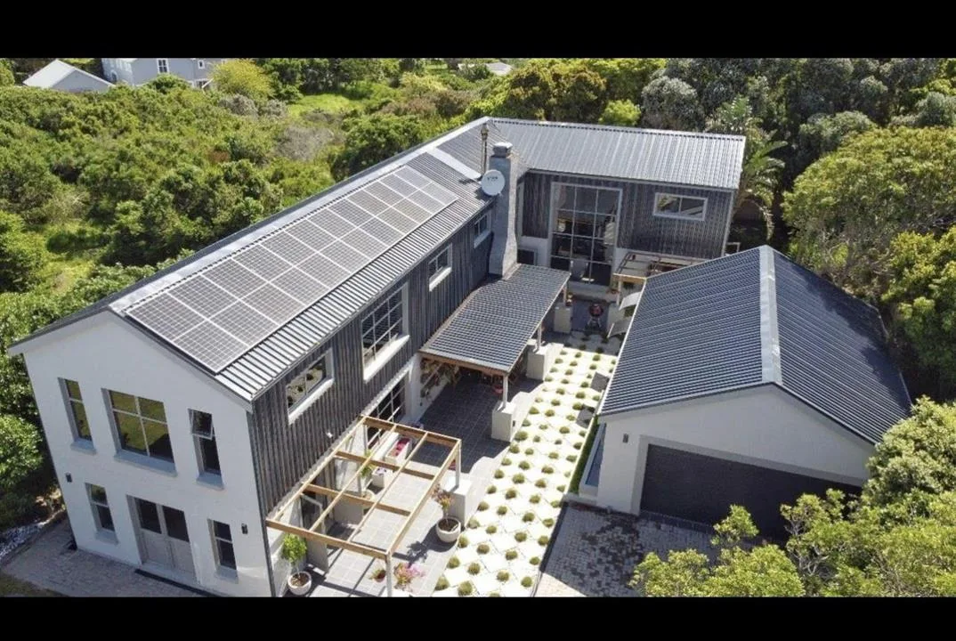 4 Bedroom House for sale in Wilderness Central
