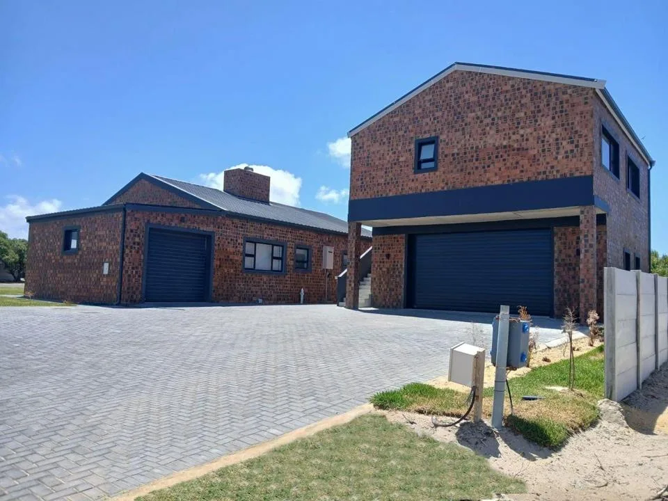 4 Bedroom House for sale in Agulhas