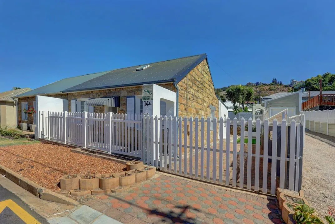 3 Bedroom House for sale in Mossel Bay Central