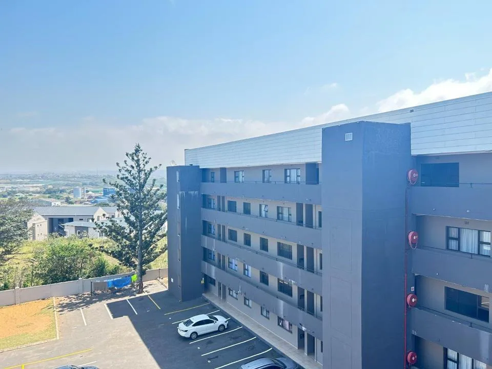 3 Bedroom Apartment / flat to rent in Athlone Park
