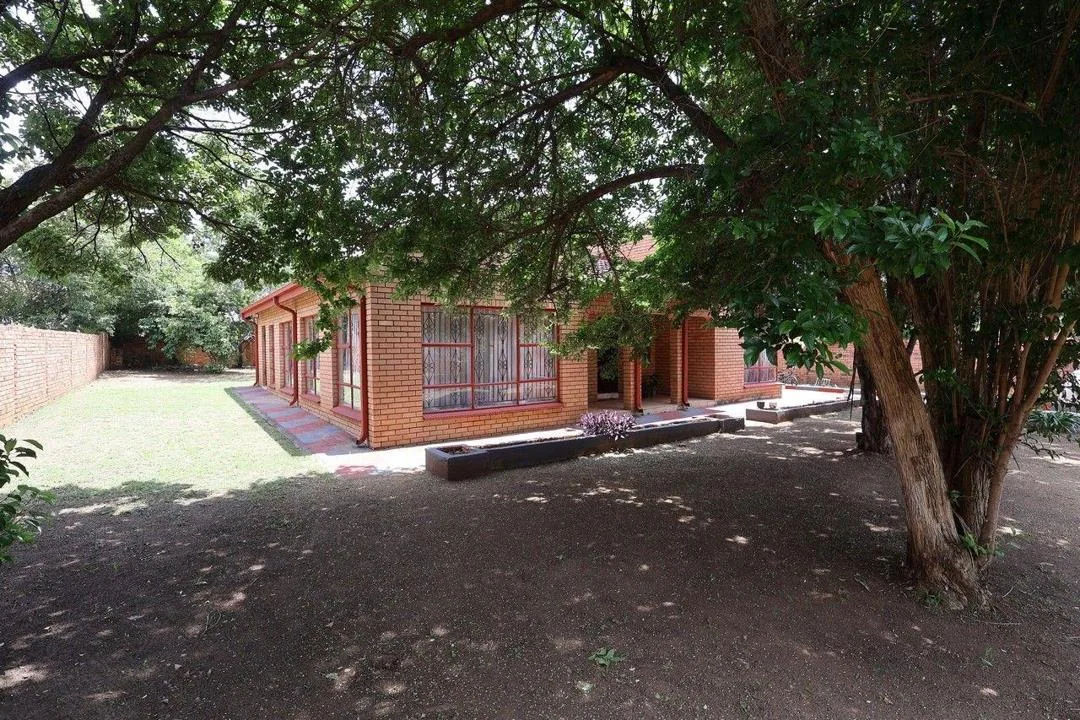 3 Bedroom House for sale in Elandsrand