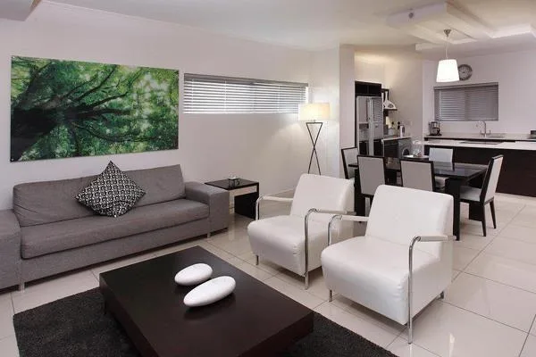 2 Bedroom Apartment / flat to rent in Morningside