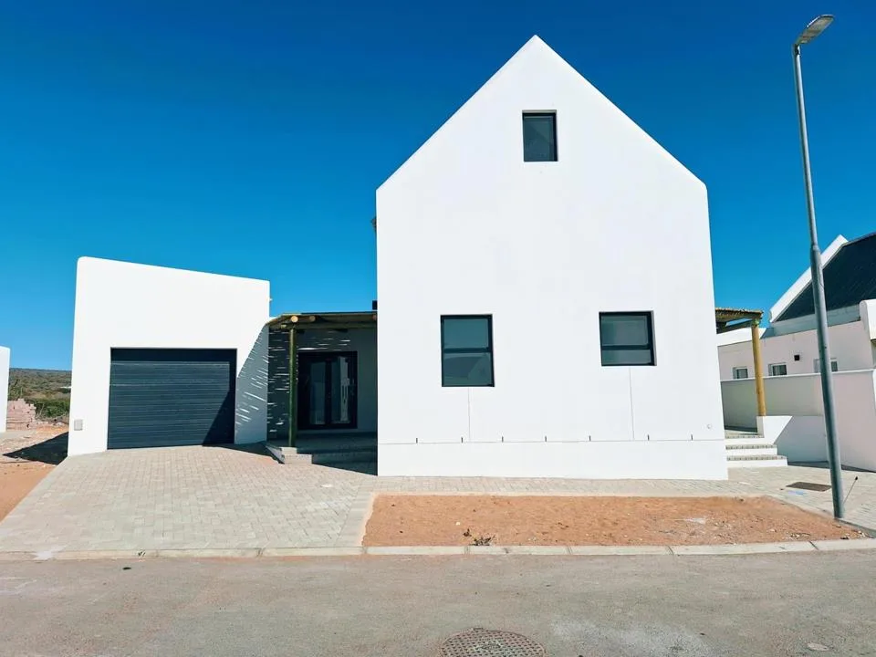 3 Bedroom House for sale in Jacobsbaai