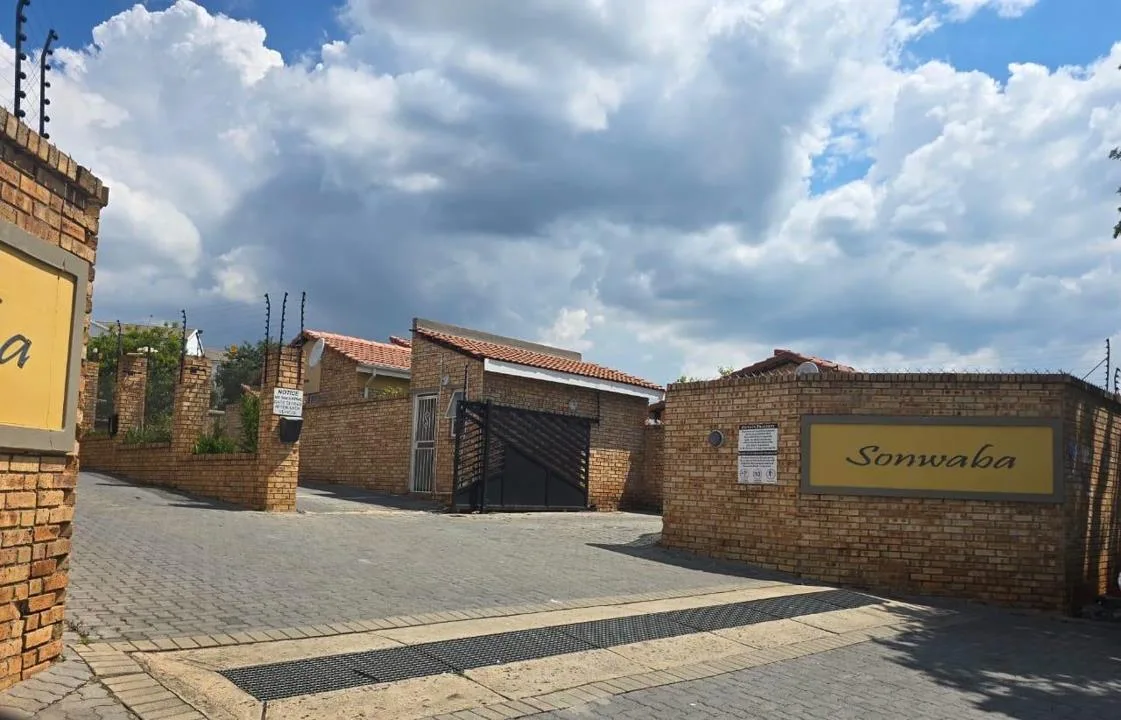 2 Bedroom Townhouse to rent in Cosmo City