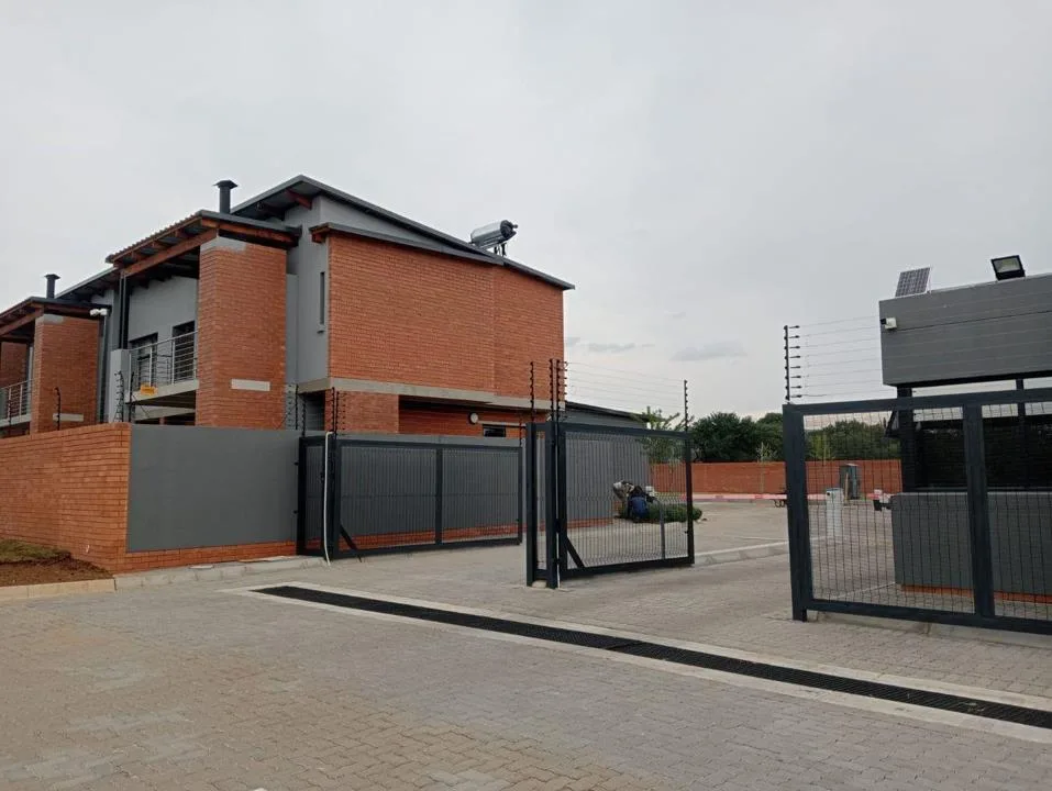 2 Bedroom Apartment / flat to rent in Sinoville