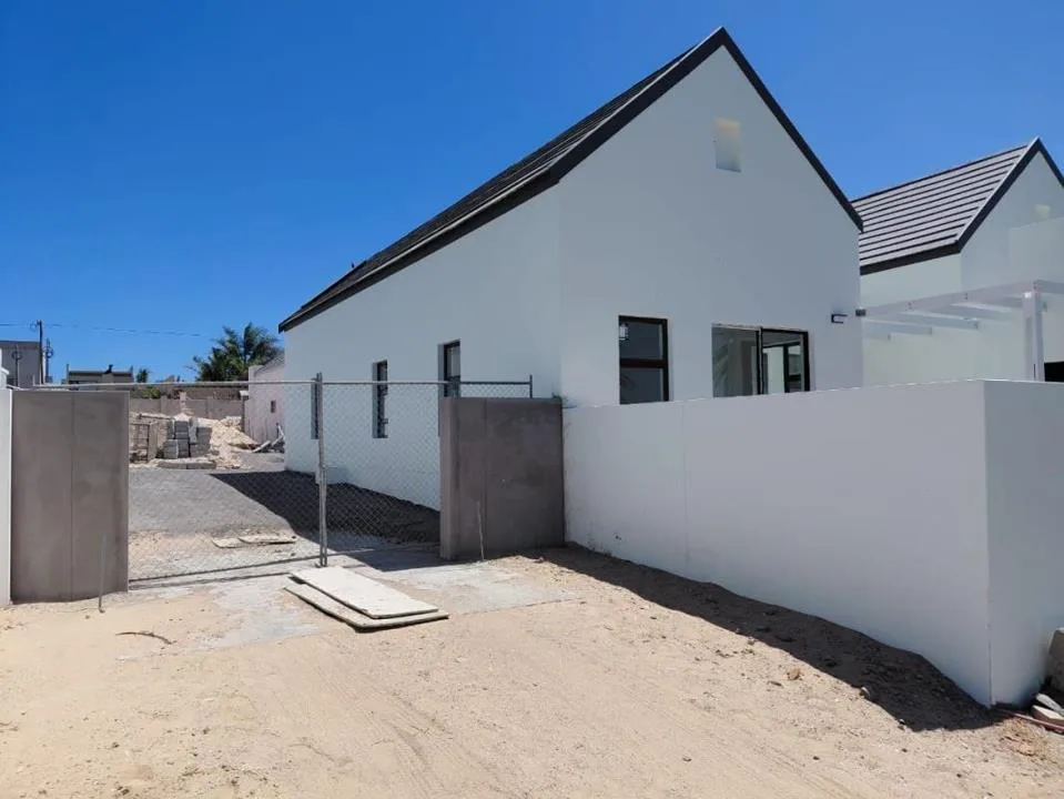 1 Bedroom Townhouse for sale in Velddrif