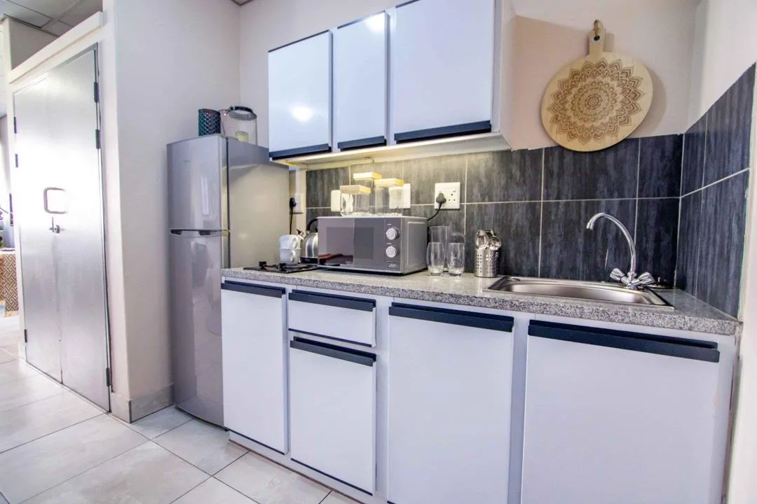 0.5 Bedroom Apartment / flat to rent in Johannesburg Central
