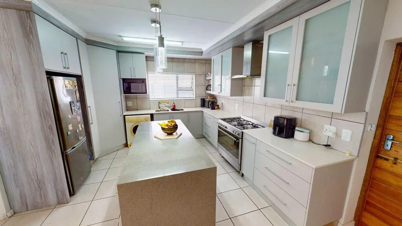 3 Bedroom House for sale in Blanco