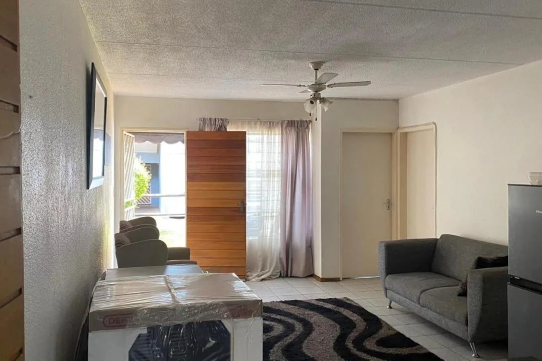 3 Bedroom Apartment / flat to rent in Westdene