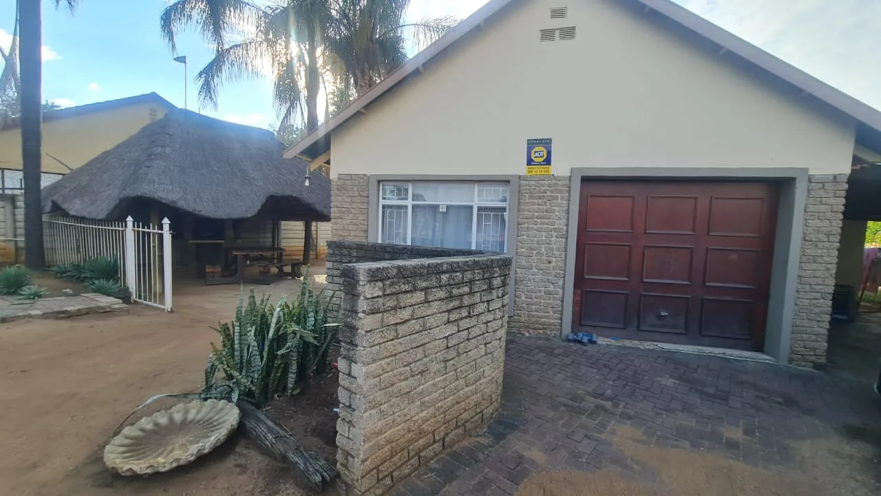 3 Bedroom House for sale in Bo-dorp