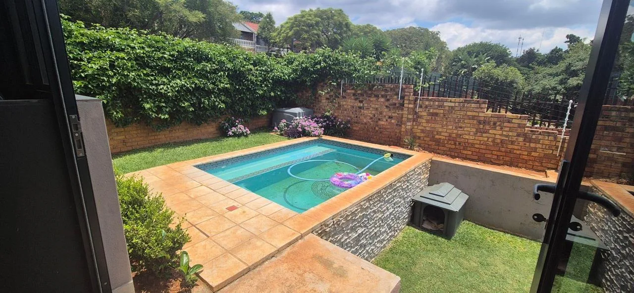 4 Bedroom House for sale in Cashan