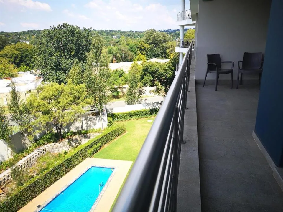 2 Bedroom Apartment / flat to rent in Morningside