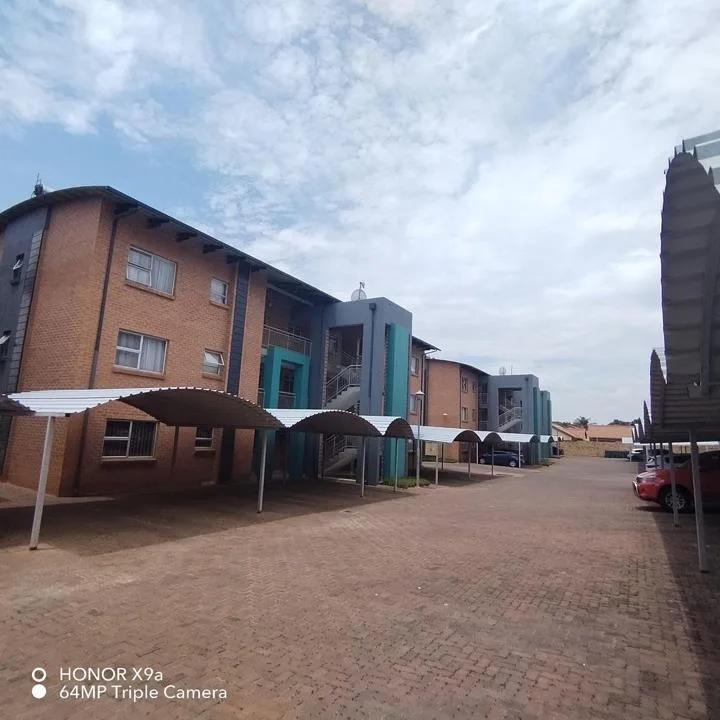 2 Bedroom Apartment / flat to rent in Montana