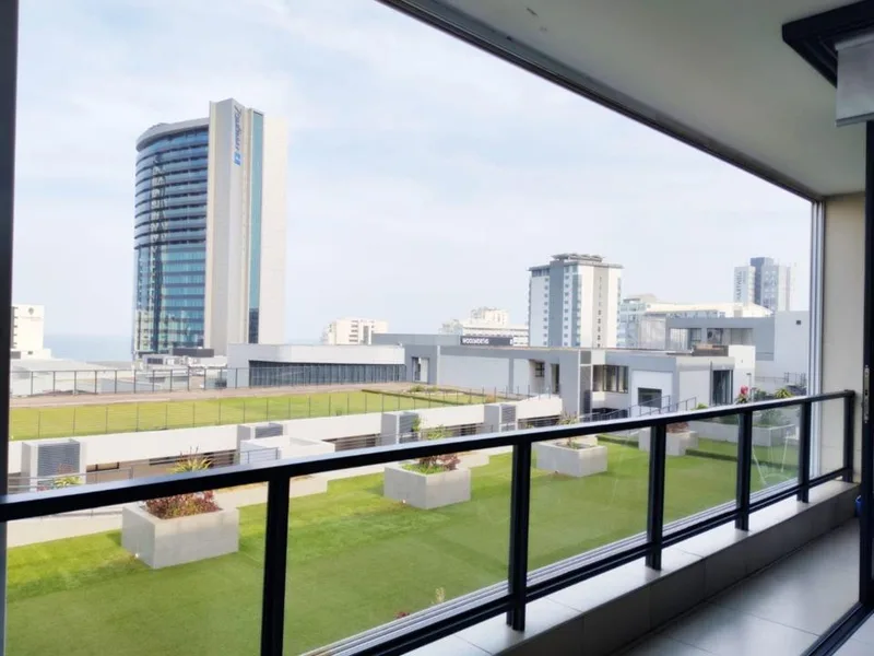 2 Bedroom Apartment / flat to rent in Umhlanga Central
