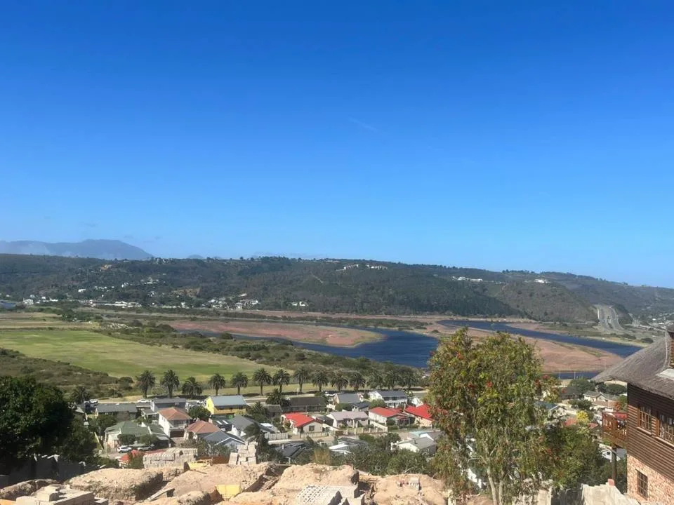 3 Bedroom House for sale in Groot Brakrivier Central