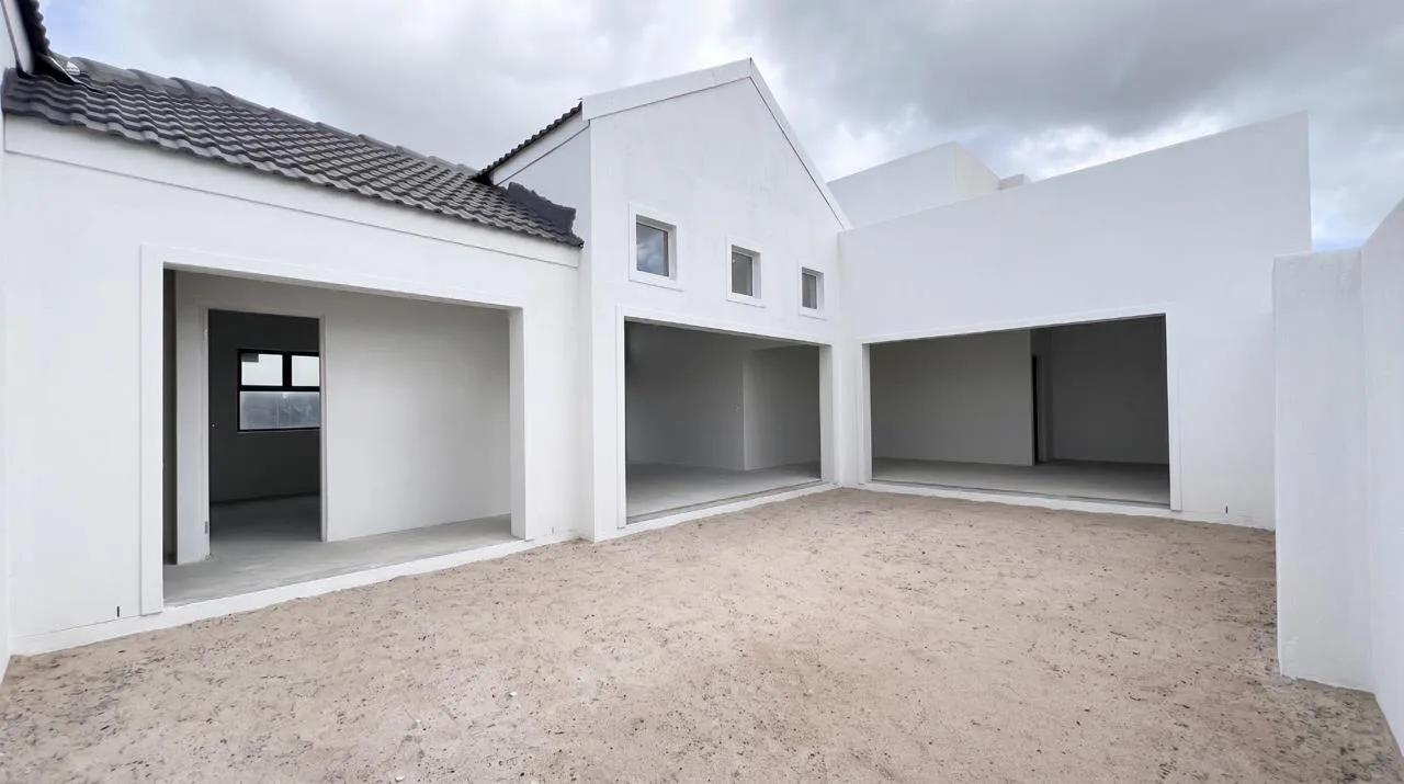 3 Bedroom House for sale in Sandown