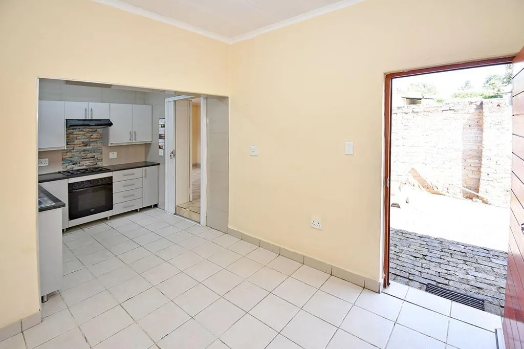 1 Bedroom Apartment / flat to rent in Westdene
