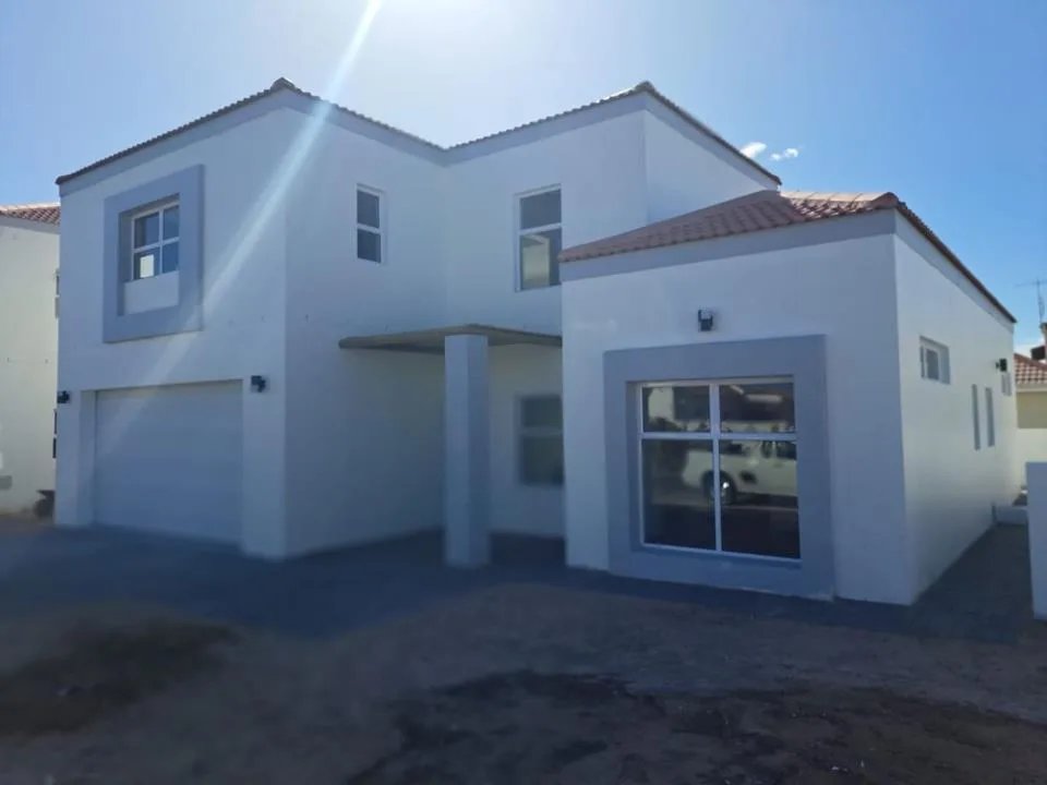 3 Bedroom House for sale in Port Owen