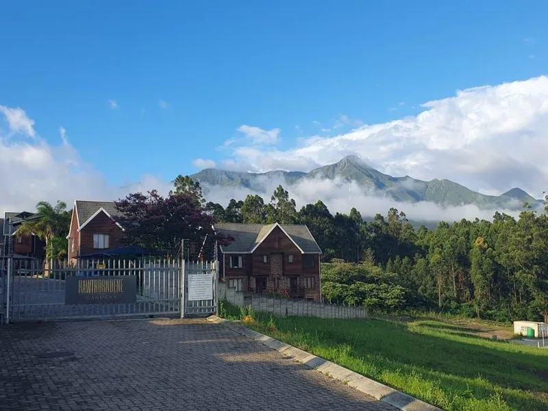 2 Bedroom Townhouse for sale in Heatherlands
