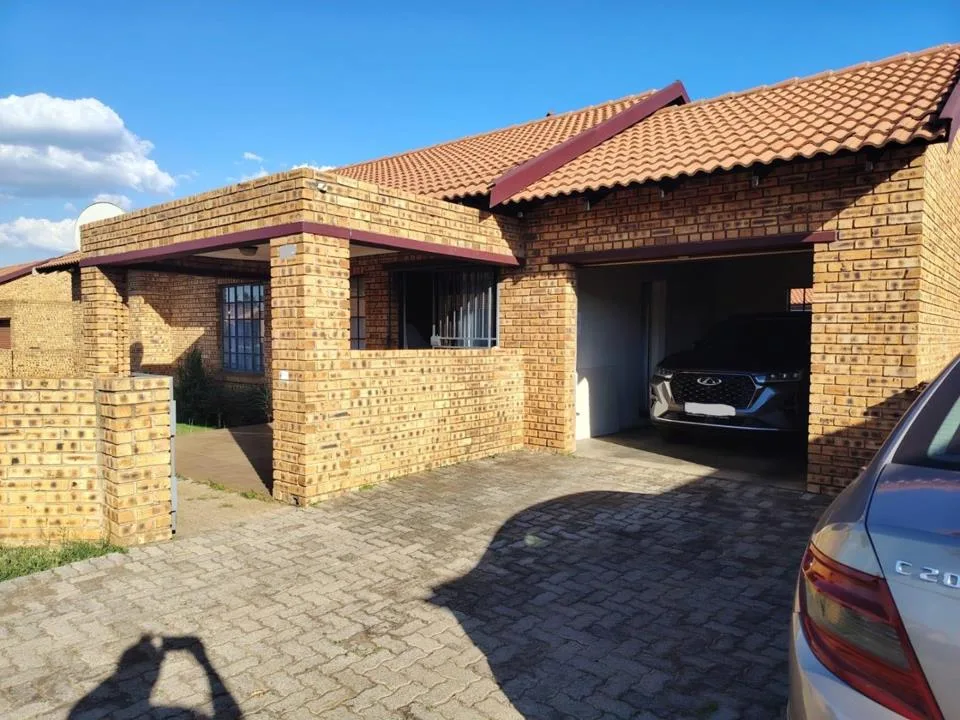 3 Bedroom Townhouse to rent in Meyerton South