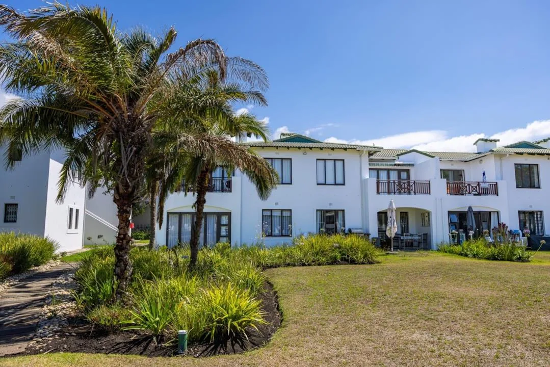 2 Bedroom Apartment / flat for sale in Keurboomstrand