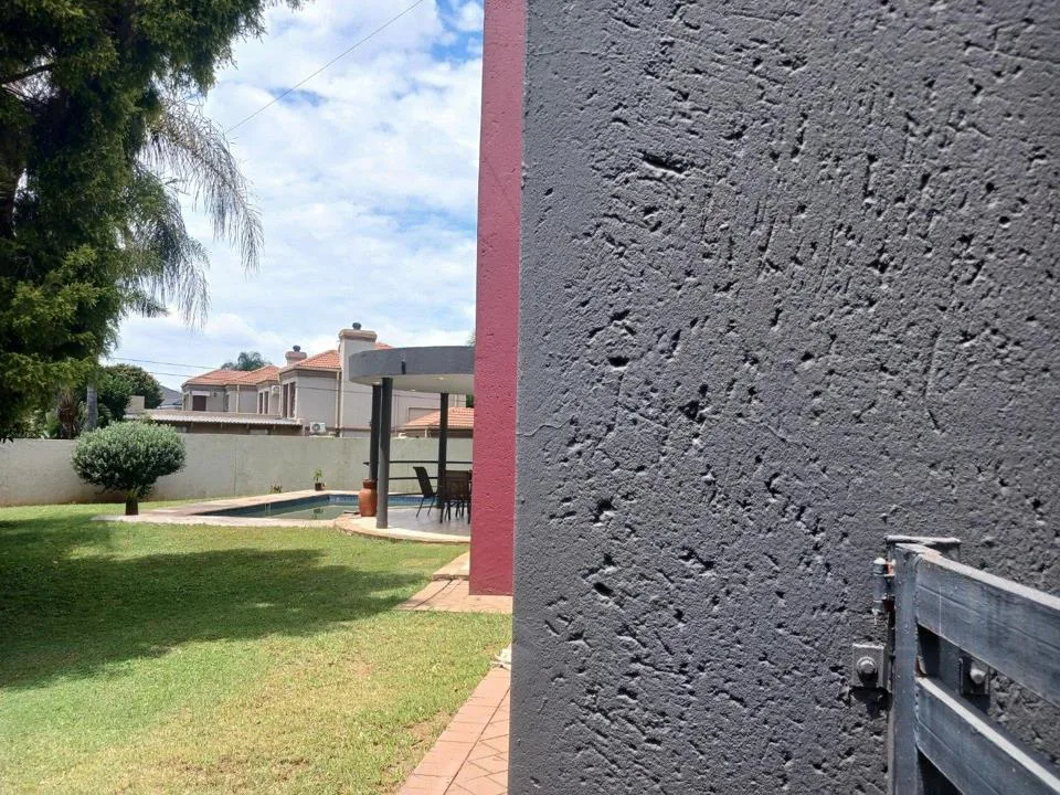 4 Bedroom House to rent in Silver Lakes Golf Estate